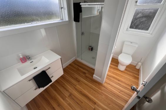 Holiday Villa - bathroom #2